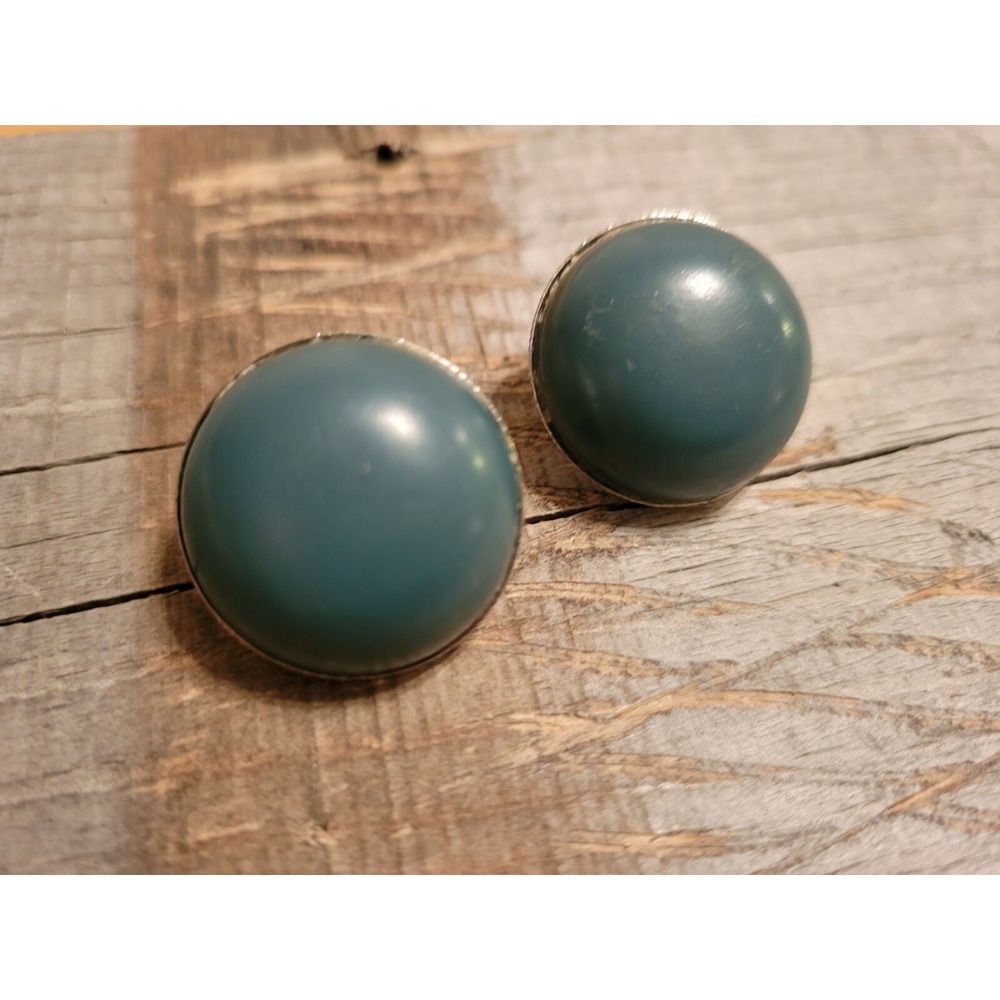 VINTAGE SARAH COVENTRY ROUND CLIP-ON EARRINGS - Nice